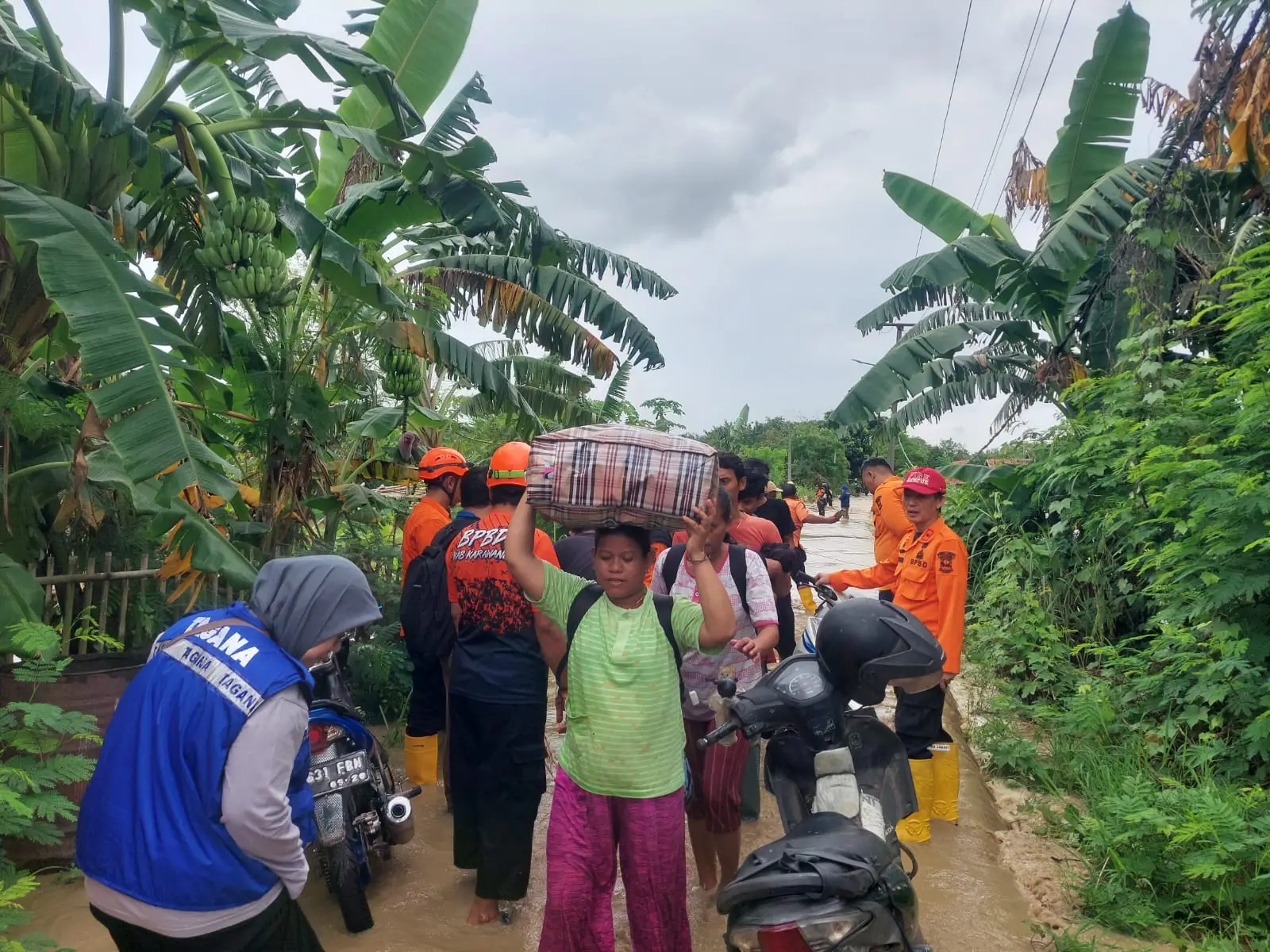 Tiga Kecamatan di Kabupaten Karawang Terendam Banjir Hingga Dua Meter